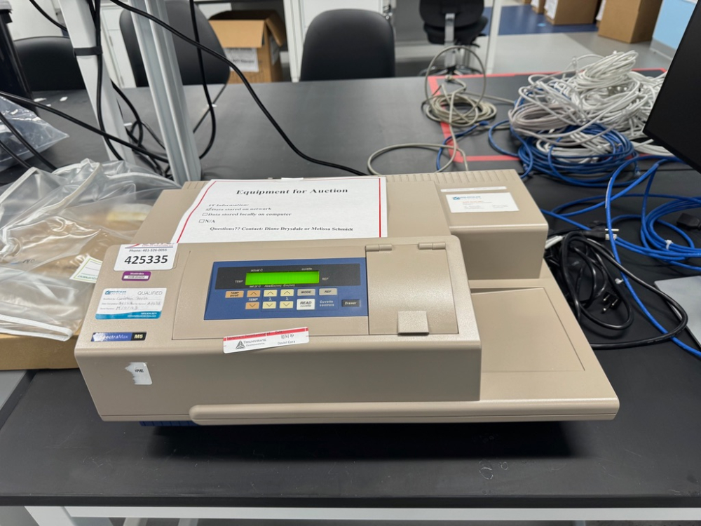 Image of Molecular Devices SpectraMax M5 Multi-Mode Microplate Reader